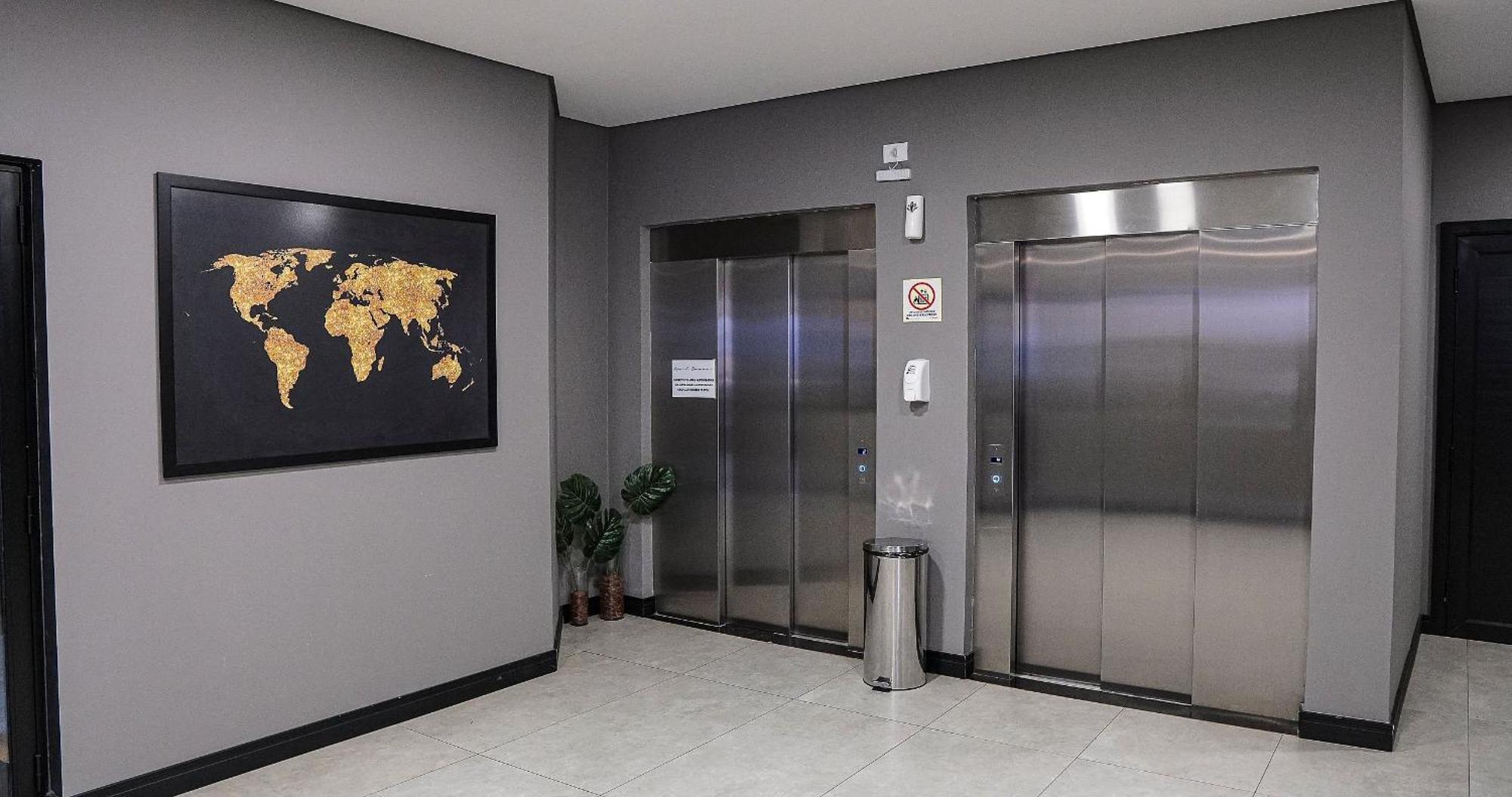 Apartdamani - Aptos Por Temporada No Centro ฟอสดูอีกวาซู ภายนอก รูปภาพ