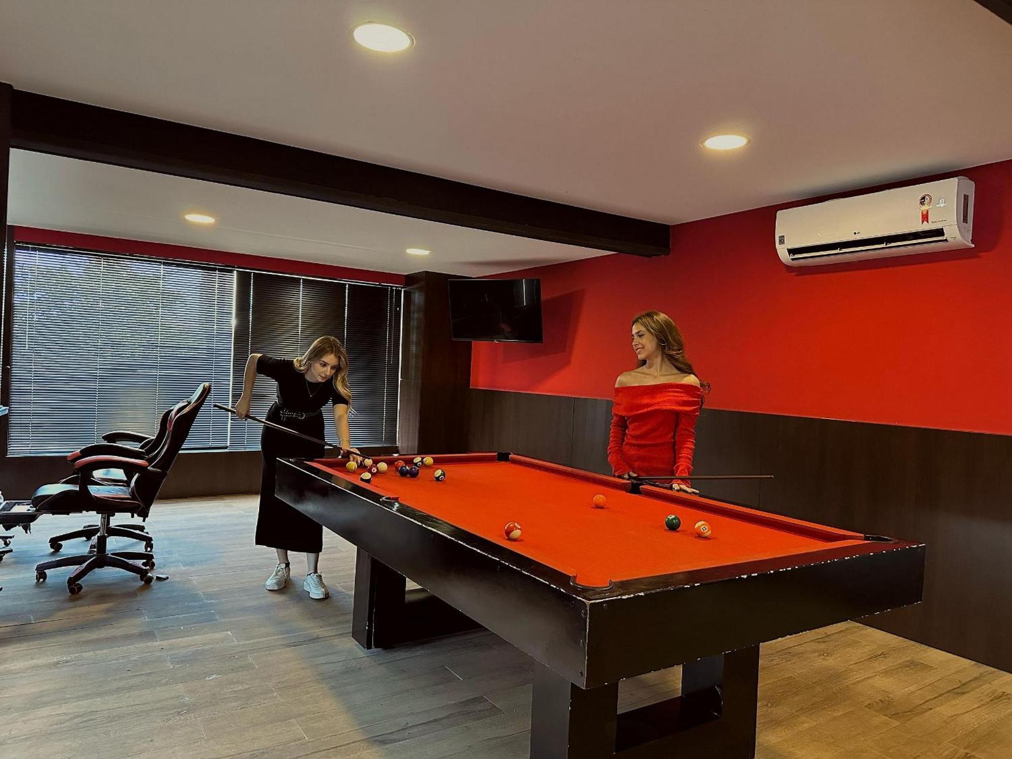 Apartdamani - Aptos Por Temporada No Centro ฟอสดูอีกวาซู ภายนอก รูปภาพ
